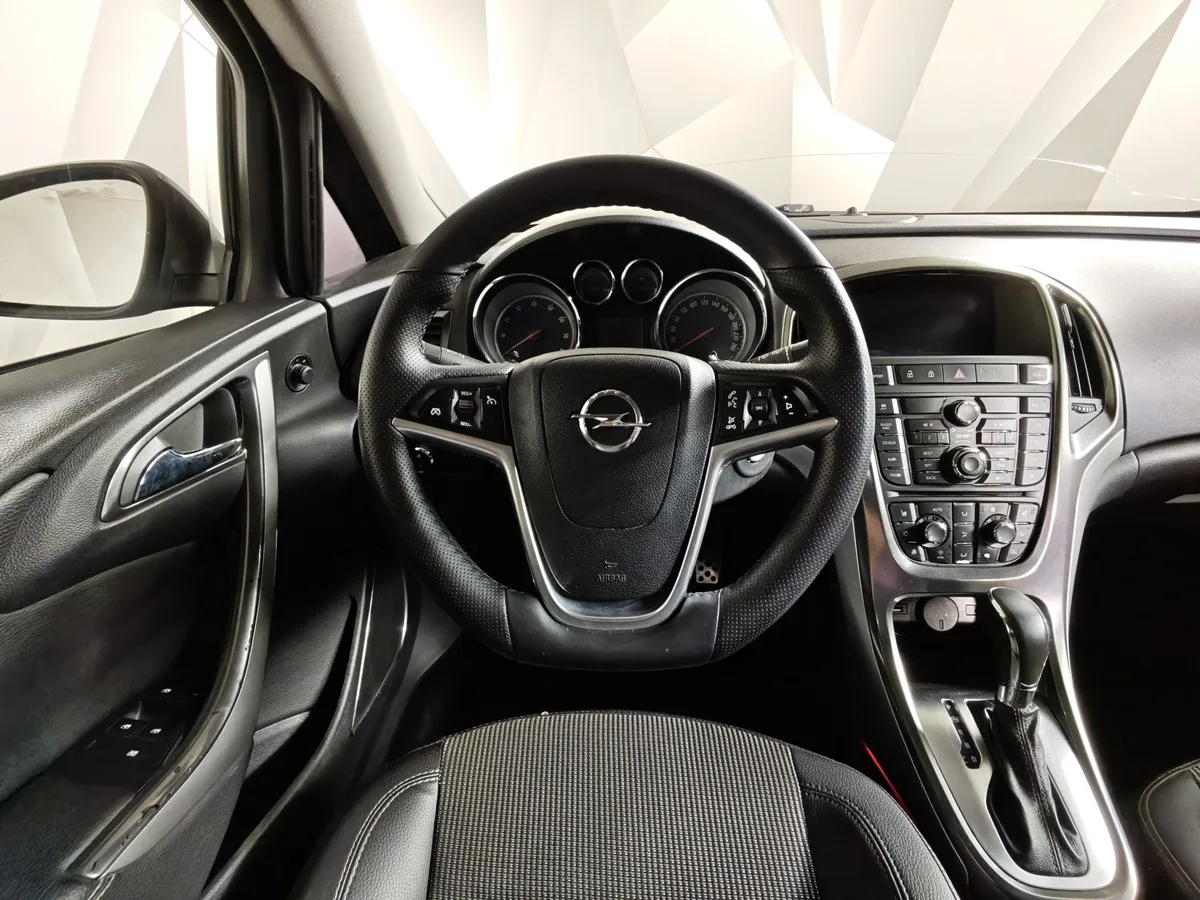 Opel Astra 1.6 Turbo AT (180 л.с.) Серый в АВИЛОН. Слайд №17
