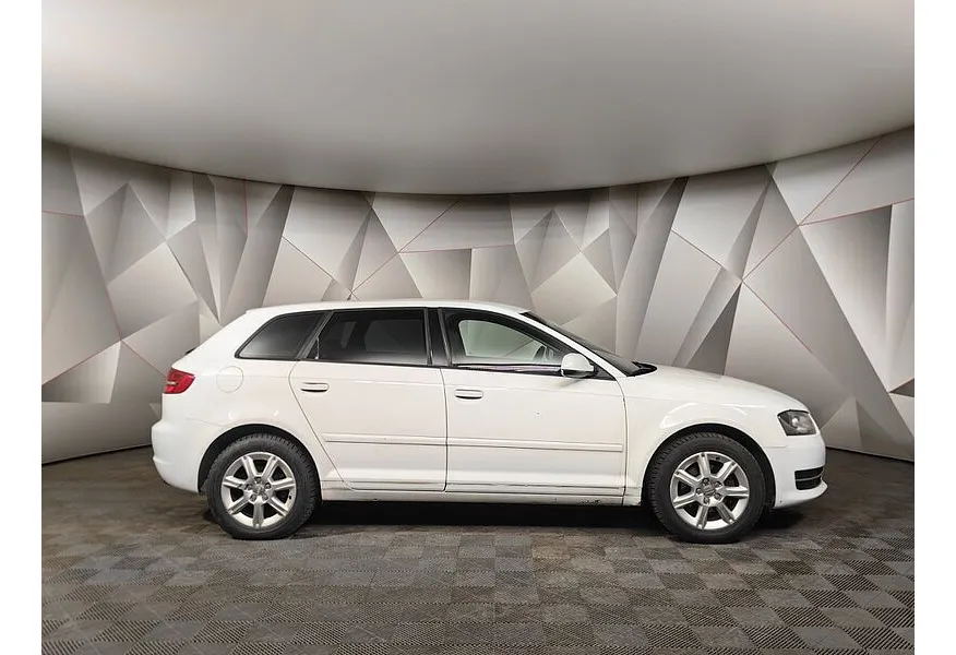 Audi A3 1.2 TFSI S-tronic (105 л.с.) Белый в АВИЛОН. Слайд №6