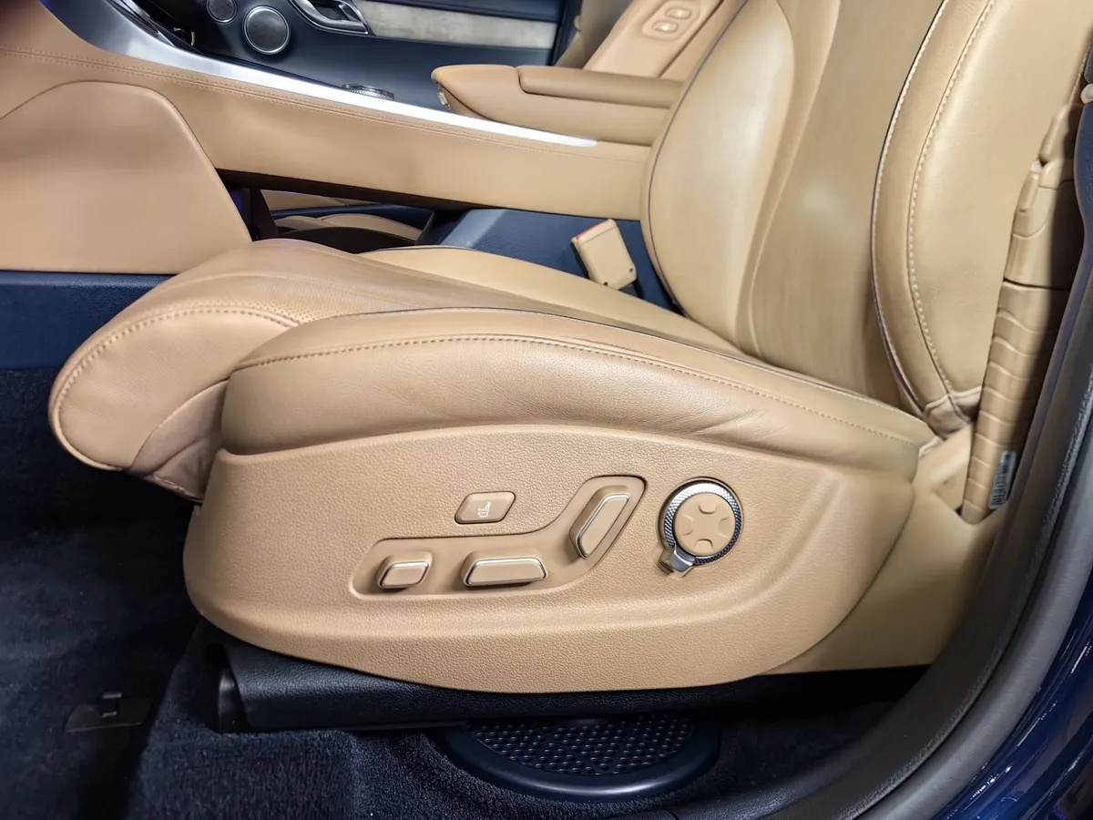 Genesis GV80 2.5 T-GDI 8AT 4WD 7 мест (249 л.с.) Luxury Синий в АВИЛОН. Слайд №19