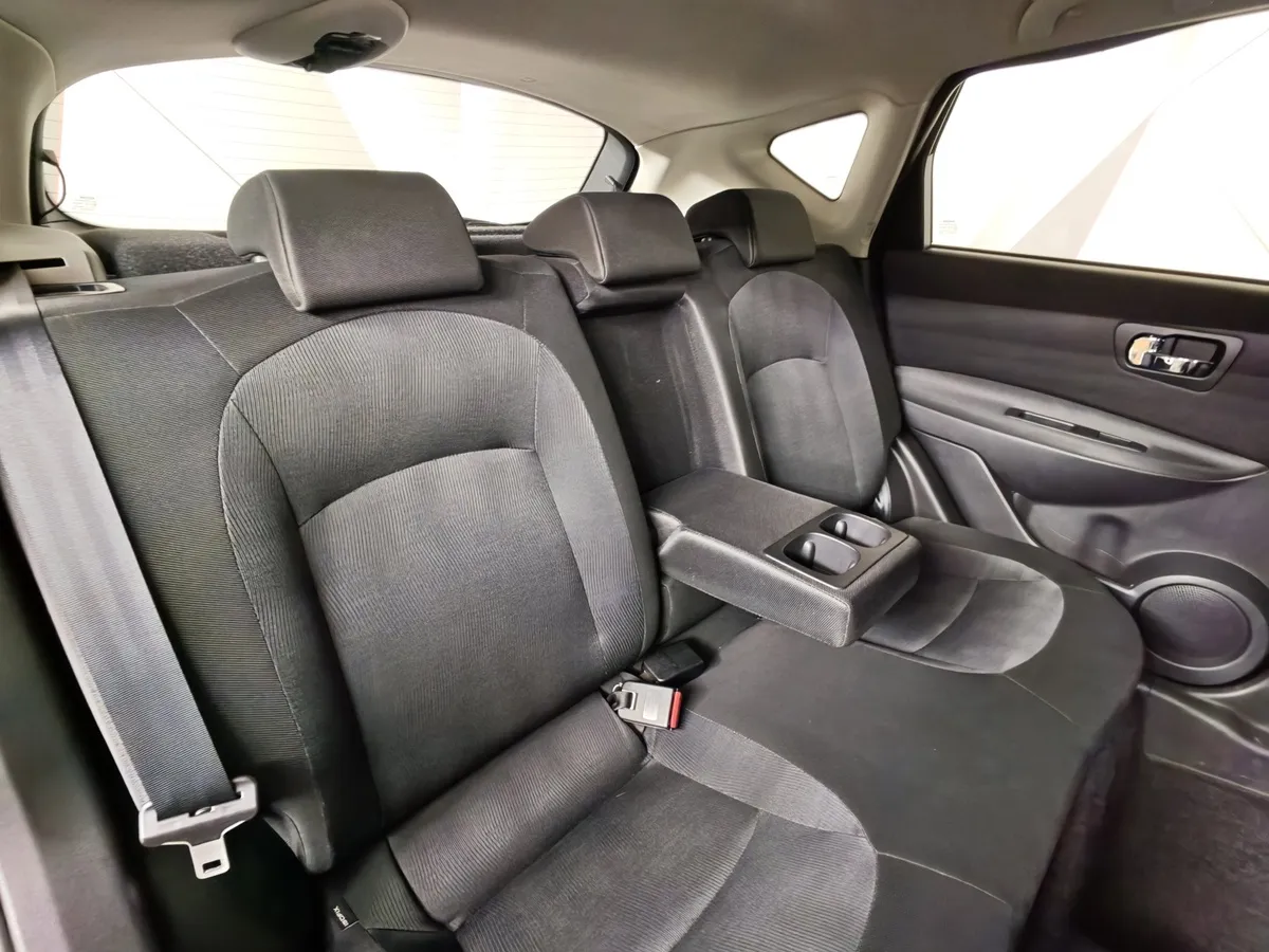 Nissan Qashqai 2.0 CVT FWD (141 л.с.) XE Фиолетовый в АВИЛОН. Слайд №15