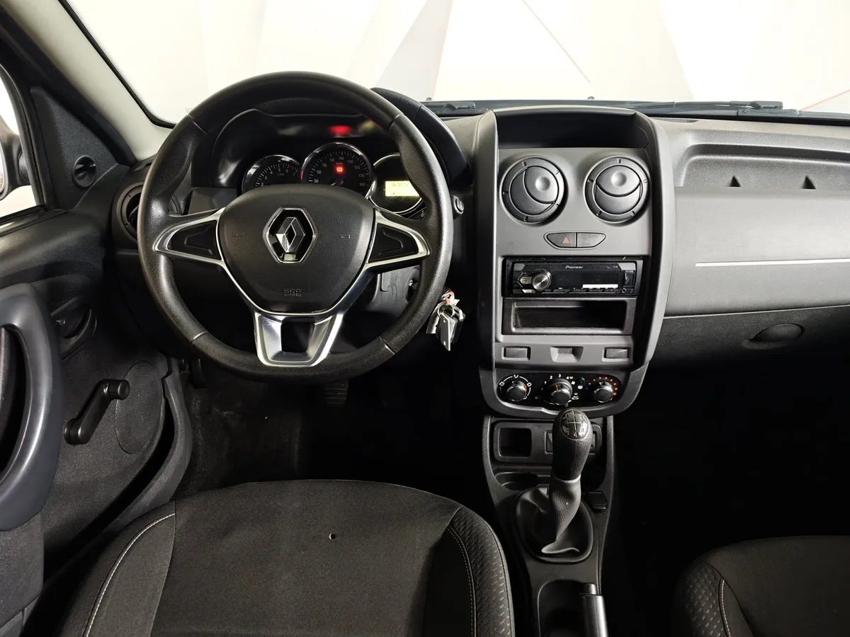 Renault Duster 1.6 MT (114 л.с.) Серый в АВИЛОН. Слайд №19