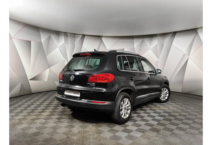Volkswagen Tiguan 2.0 TDI 4Motion AT (140 л.с.) Track & Field Черный в АВИЛОН. Слайд №2