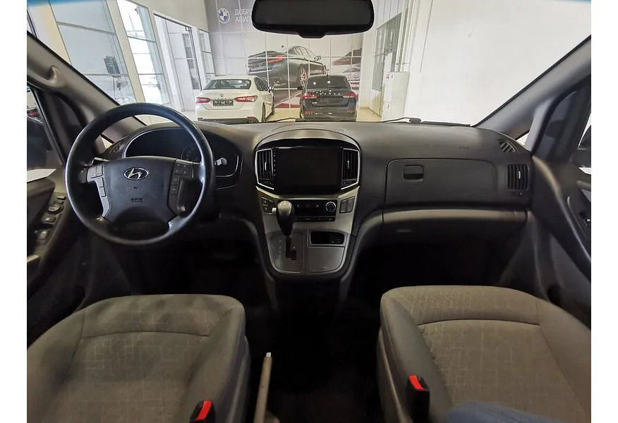 Hyundai H-1 2.4 AT (173 л.с.) Comfort Черный в АВИЛОН. Слайд №13