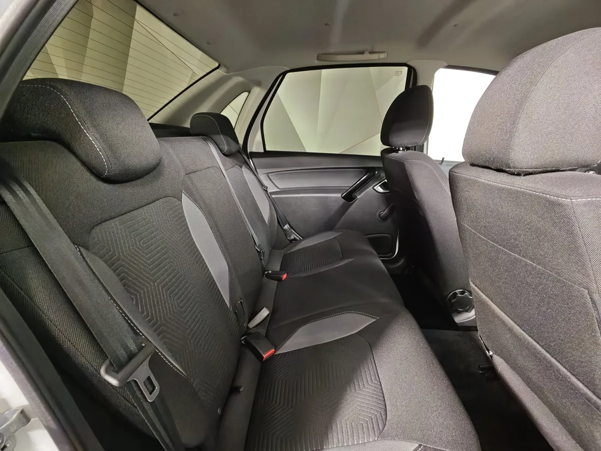 ВАЗ (Lada) Granta 1.6 MT 8кл (87 л.с.) Белый в АВИЛОН. Слайд №14