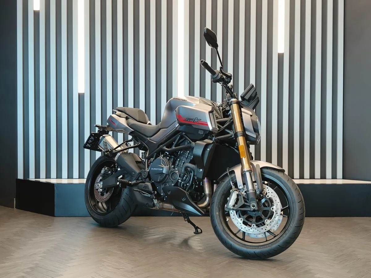 QJMOTOR SRK 900 900 см³ (95 л.с.) (95) 900 Серый в АВИЛОН. Слайд №2