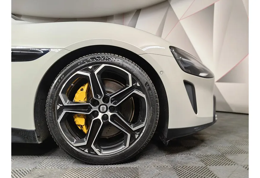 Xiaomi SU7 AT 4WD (673 л.с.) Max Серый в АВИЛОН. Слайд №9