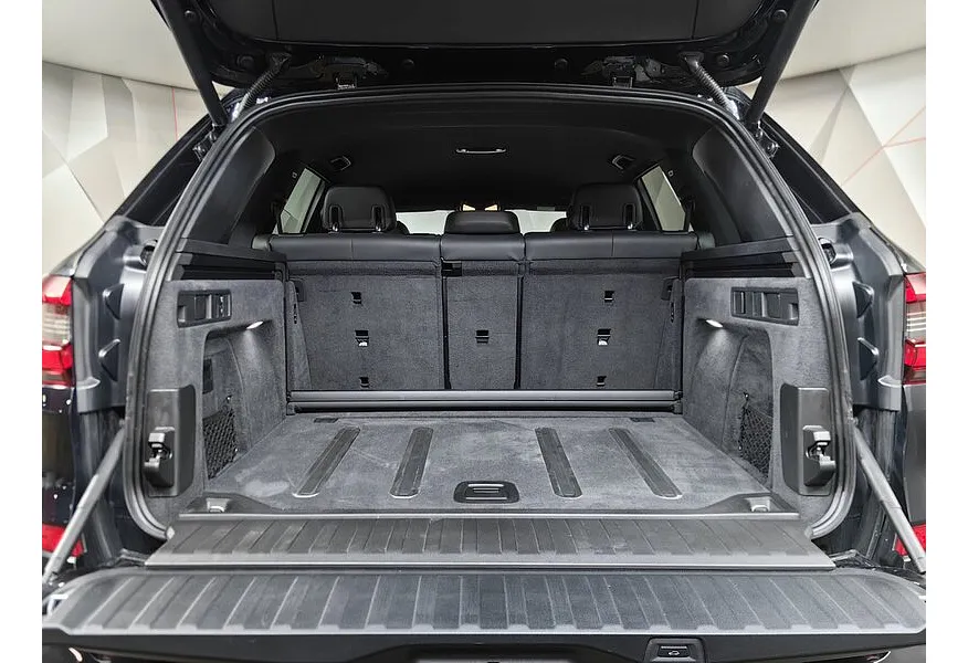 BMW X5 xDrive30d Steptronic (249 л.с.) M Sport Plus Черный в АВИЛОН. Слайд №9