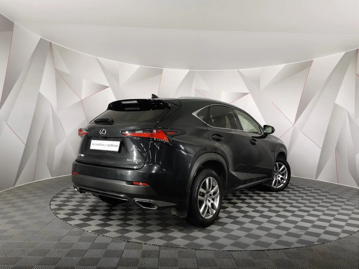 Lexus NX 200t АТ AWD (238 л.с.) Черный в АВИЛОН. Слайд №2