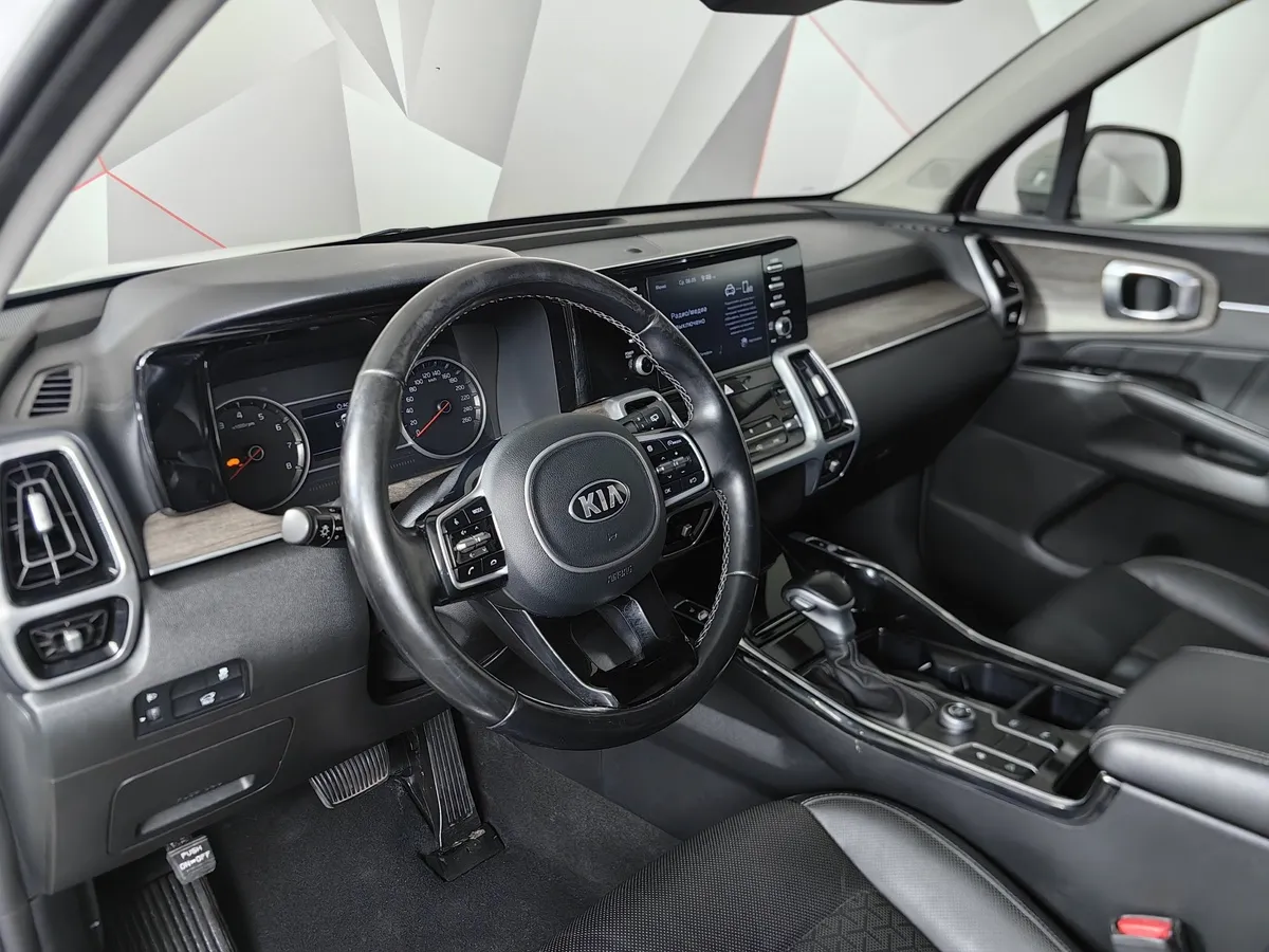 Kia Sorento 2.5 MPI 4WD AT (180 л.с.) Luxe Белый в АВИЛОН. Слайд №18