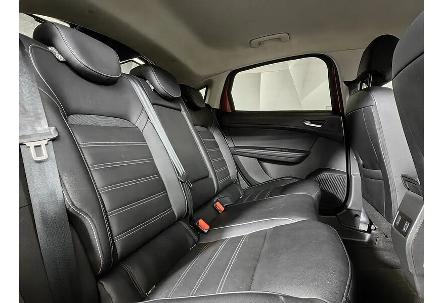 Renault Arkana 1.3 CVT 2WD (150 л.с.) Красный в АВИЛОН. Слайд №15