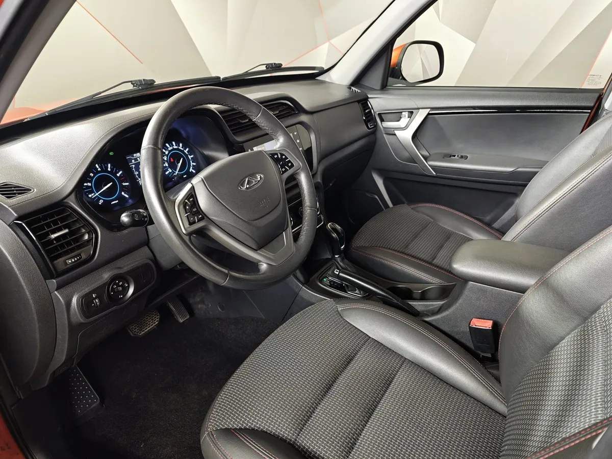 Chery Tiggo 3 1.6 CVT (126 л.с.) Luxury Оранжевый в АВИЛОН. Слайд №19