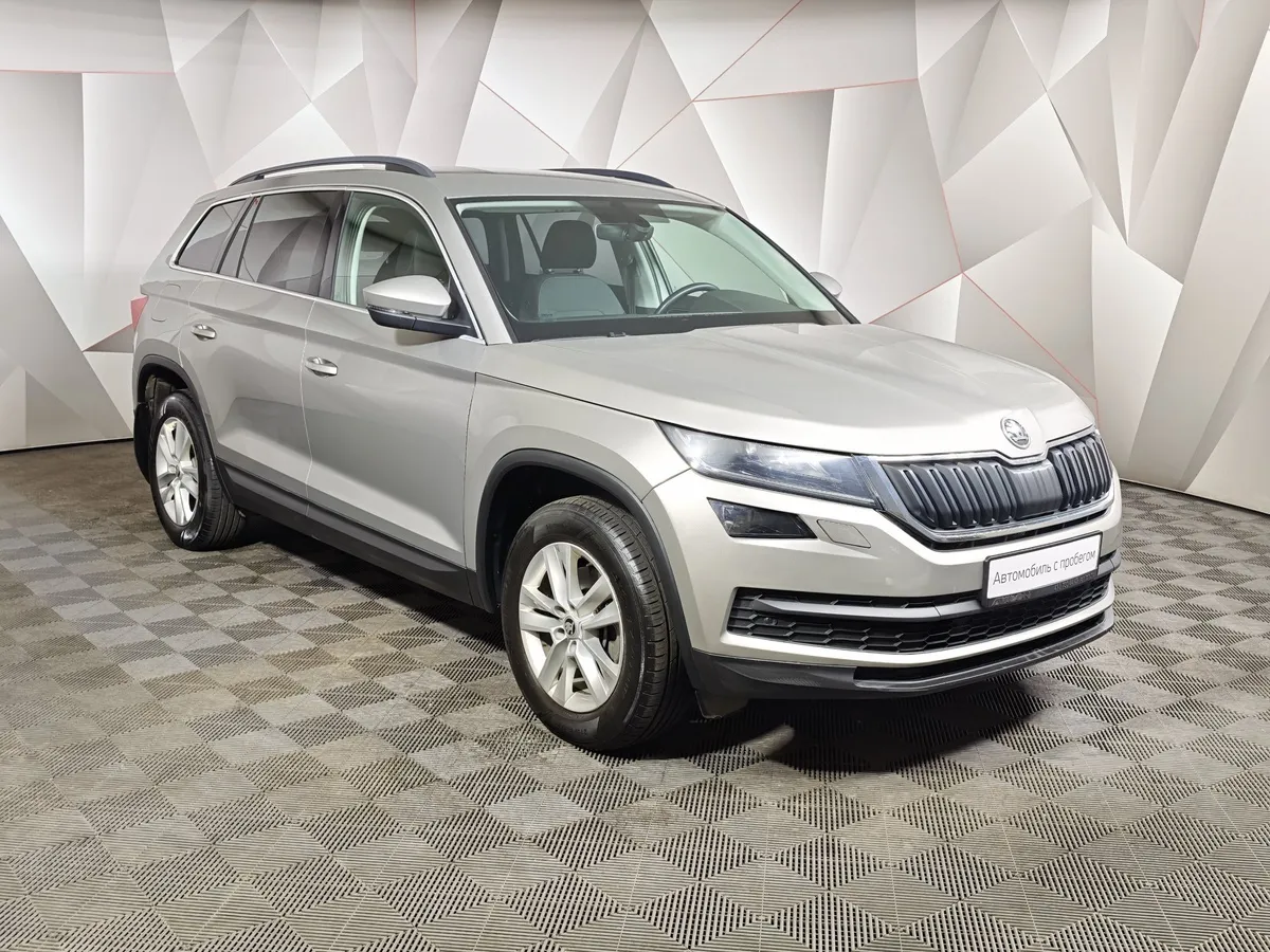 Skoda Kodiaq 1.4 TSI DSG 4X4 (150 л.с.) Бежевый в АВИЛОН. Слайд №3