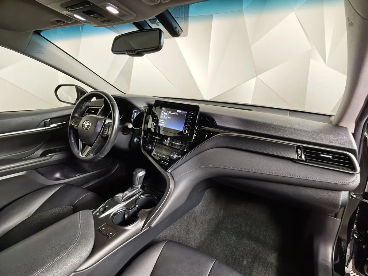 Toyota Camry 2.5 AT (200 л.с.) Черный в АВИЛОН. Слайд №13