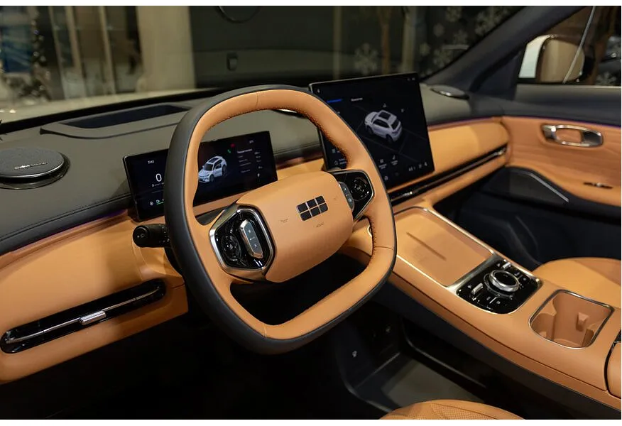 Geely EX5 EM-i 1.5 PHEV DHT FWD (218 л.с.) Max Серый в АВИЛОН. Слайд №5