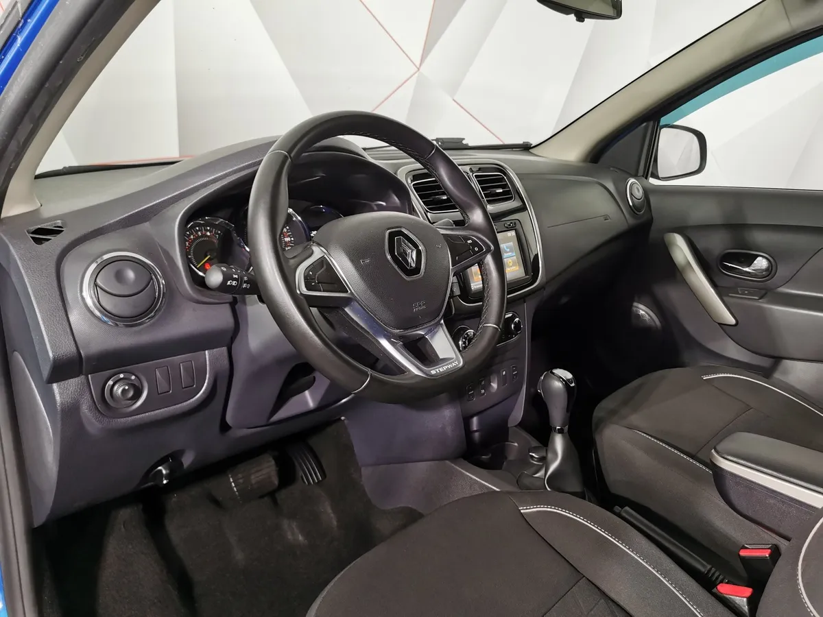 Renault Logan 1.6 AT FWD (102 л.с.) Синий в АВИЛОН. Слайд №18