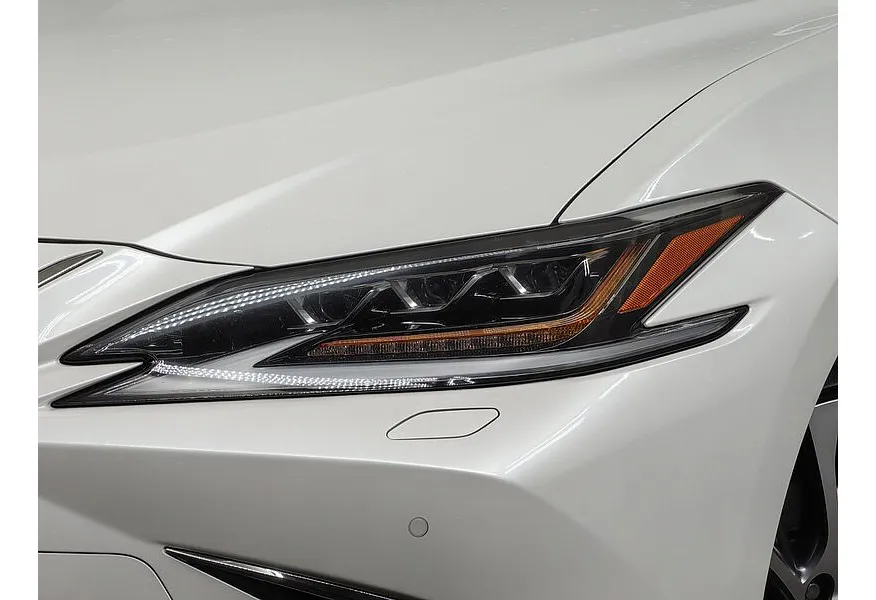 Lexus ES 250 AT (184 л.с.) Белый в АВИЛОН. Слайд №10