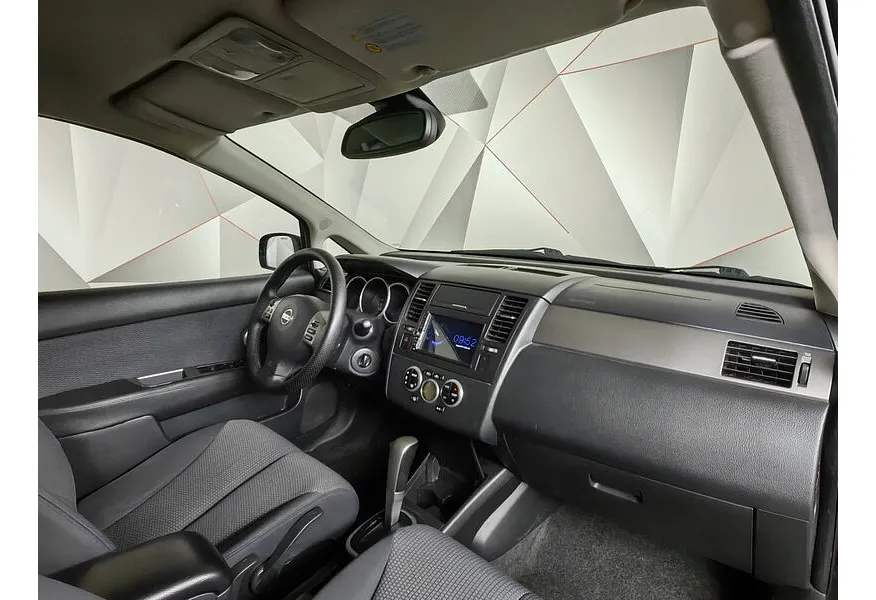 Nissan Tiida 1.6 AT (110 л.с.) Черный в АВИЛОН. Слайд №11