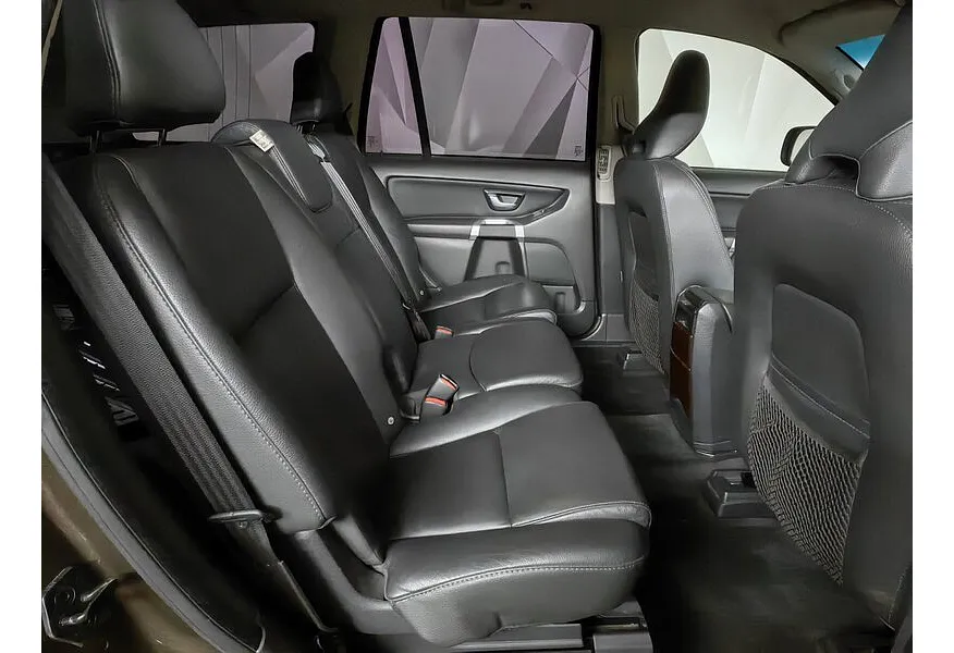 Volvo XC90 2.5 T5 Geartronic AWD (5 мест) (210 л.с.) Серый в АВИЛОН. Слайд №12