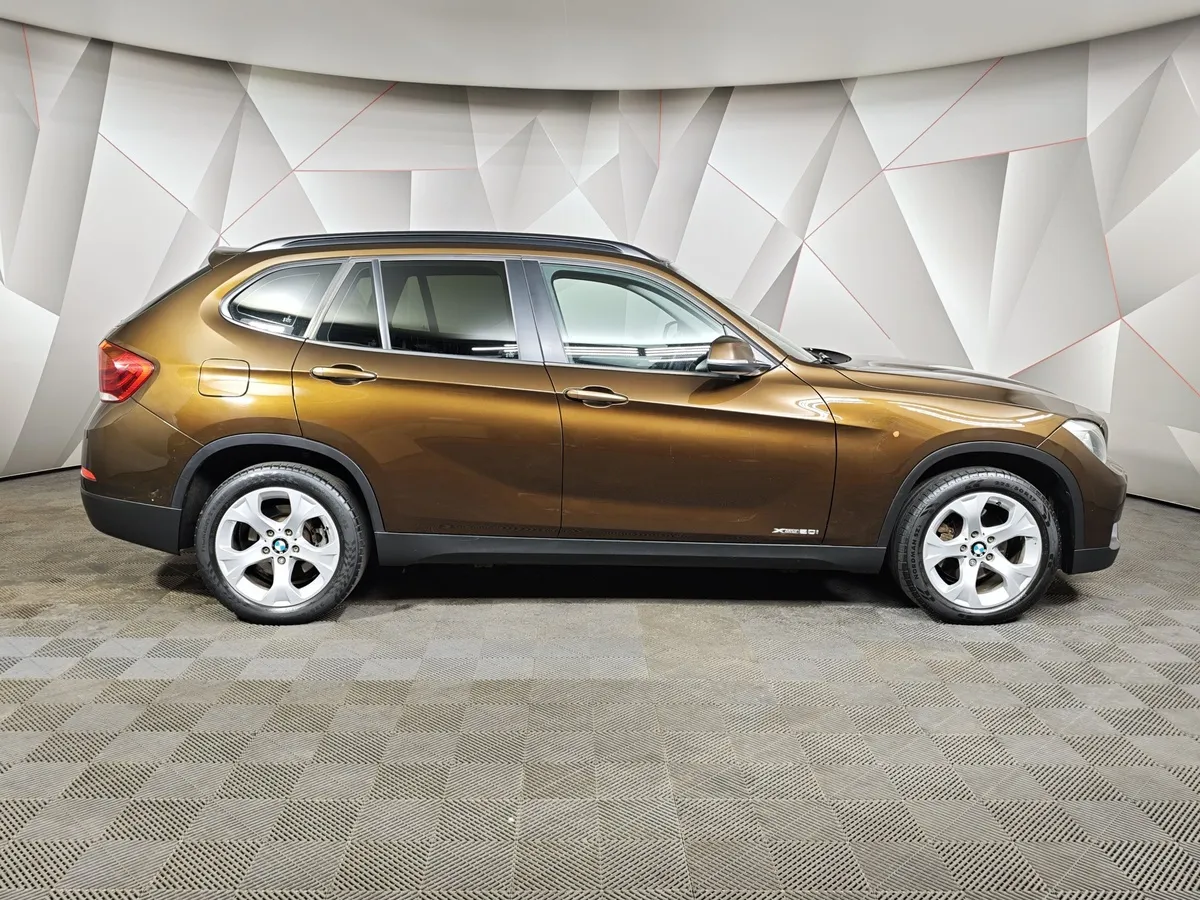 BMW X1 xDrive20i AT (184 л.с.) Коричневый в АВИЛОН. Слайд №6