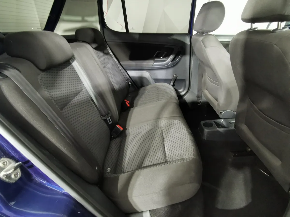 Skoda Fabia 1.2 MT (70 л.с.) Синий в АВИЛОН. Слайд №14