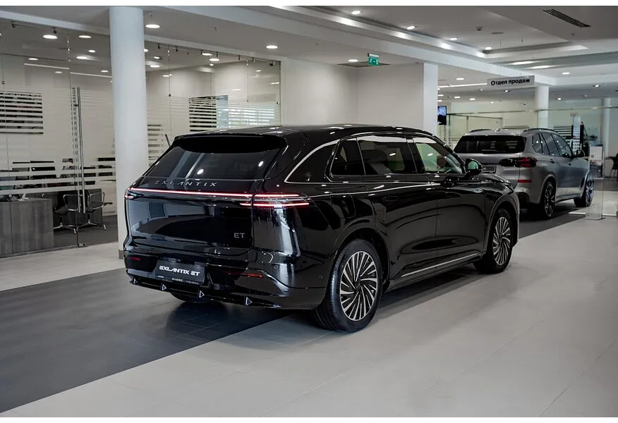 LIVE. Слайд №8