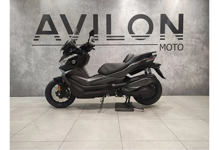 LIVE. Слайд №3