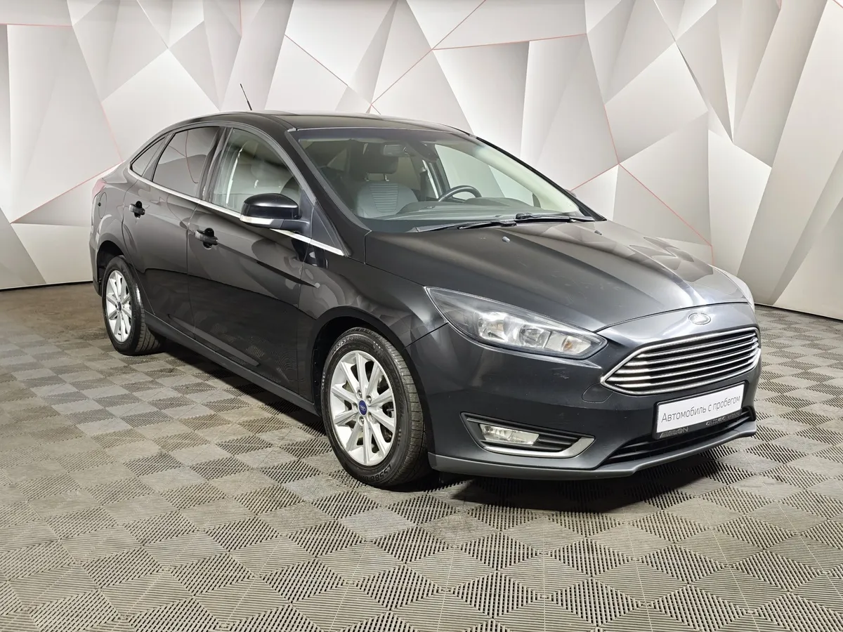 Ford Focus 1.5 EcoBoost AT (150 л.с.) Titanium Черный в АВИЛОН. Слайд №3