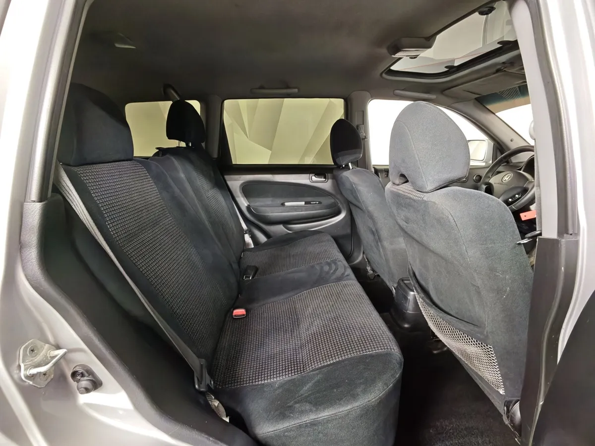 Honda HR-V 1.6 CVT 4WD (105 л.с.) Серый в АВИЛОН. Слайд №16