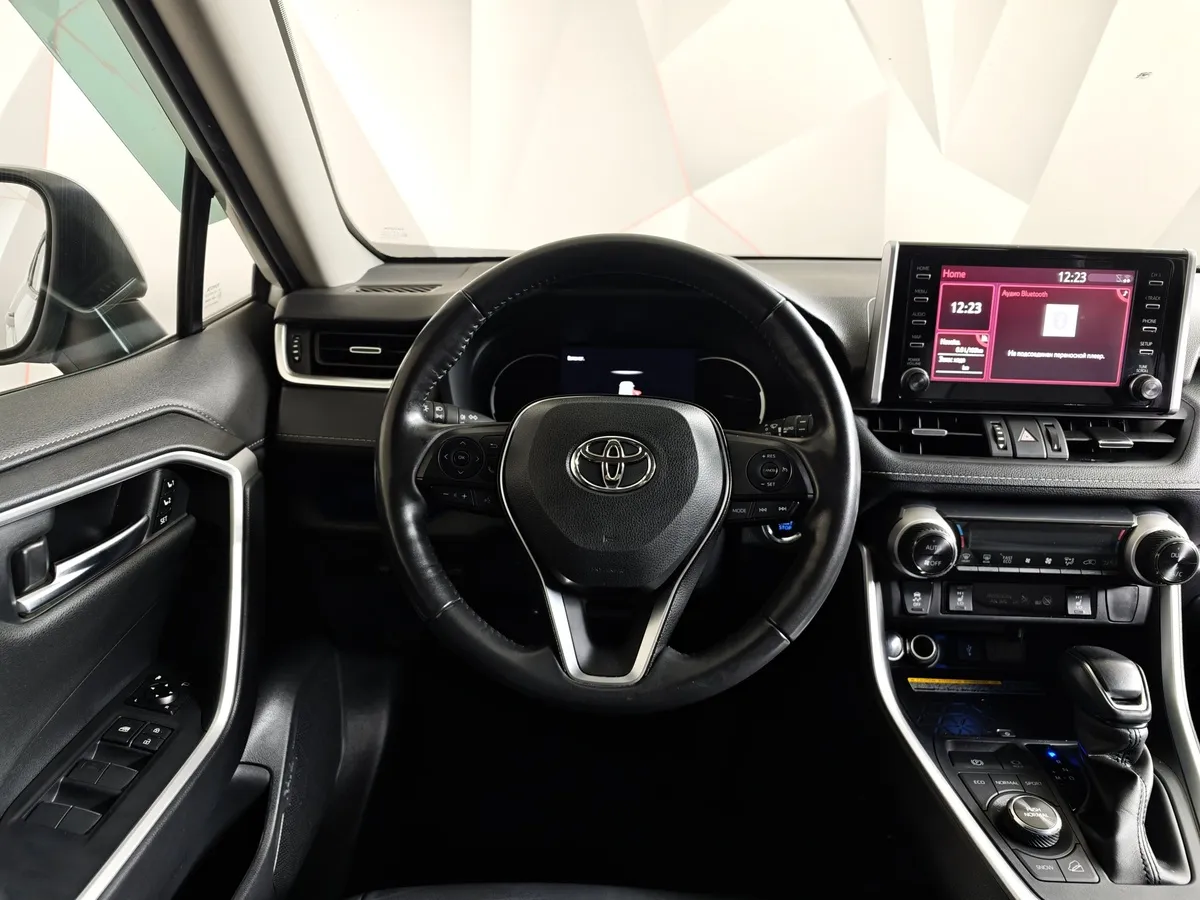 Toyota RAV4 2.0i CVT AWD (149 л.с.) Белый в АВИЛОН. Слайд №20