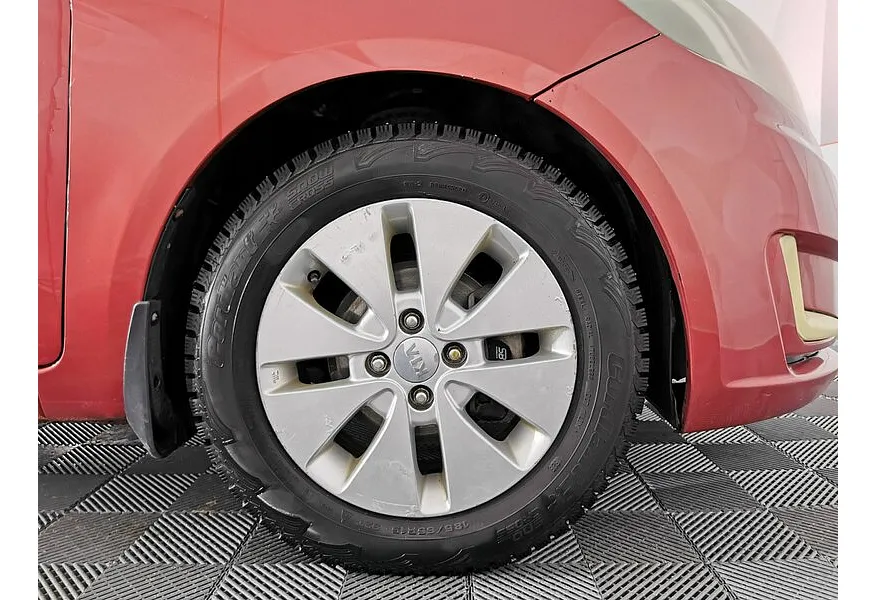 Kia Rio 1.6 AT (123 л.с.) Красный в АВИЛОН. Слайд №9 Kia Rio 1.6 AT (123 л.с.) Красный в АВИЛОН. Слайд №9