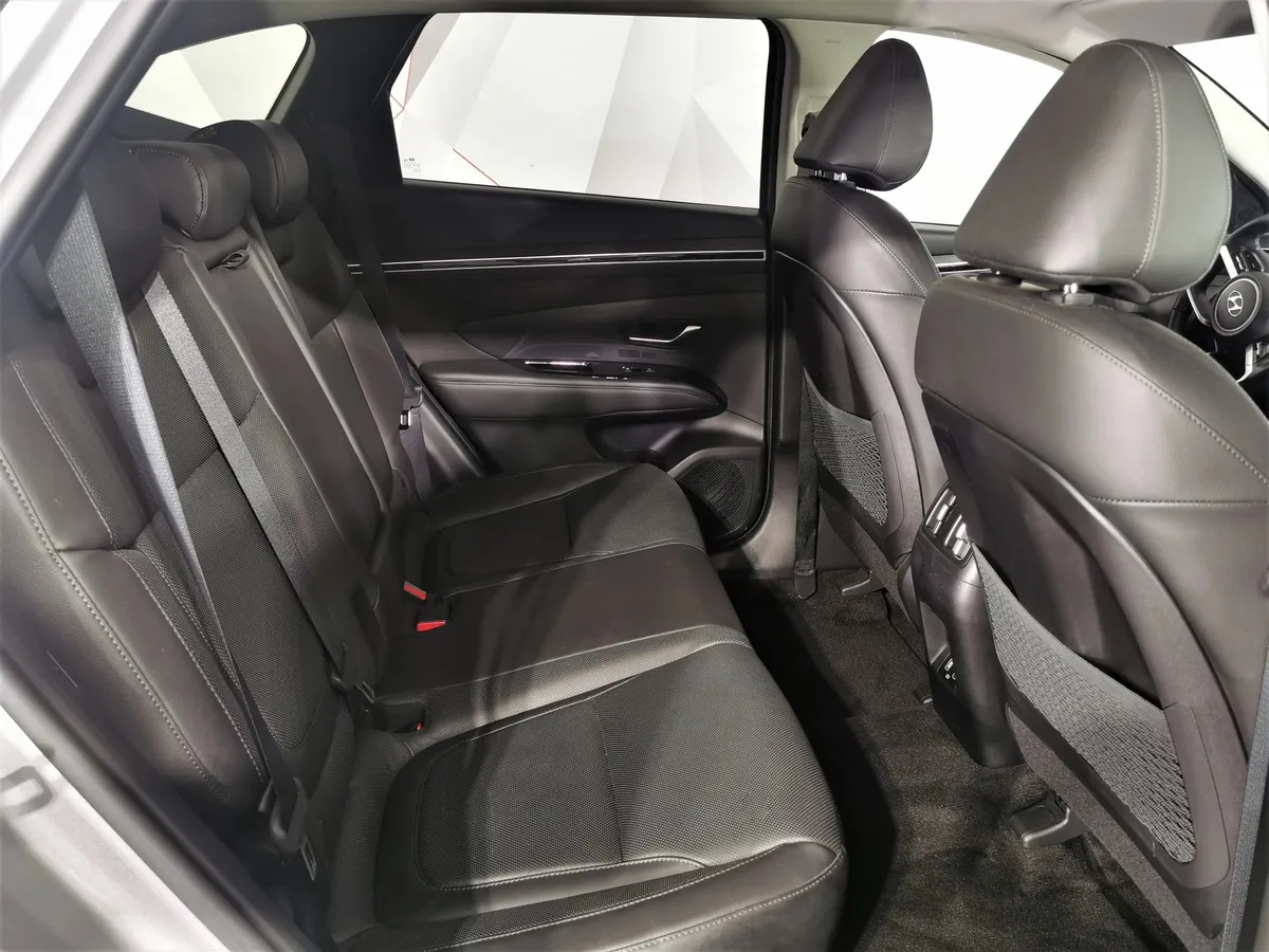Hyundai Tucson G2.5 GDi Smartstream 8AT 4WD (190 л.с.) Prestige + Smart Sense Серый в АВИЛОН. Слайд №15