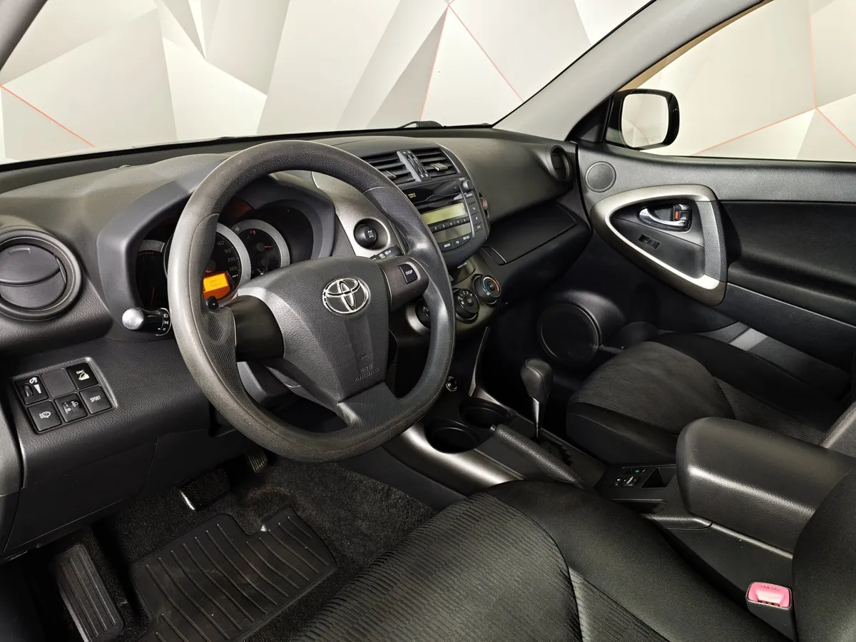 Toyota RAV4 2.0i CVT AWD (171 л.с.) Fashion Plus Черный в АВИЛОН. Слайд №19