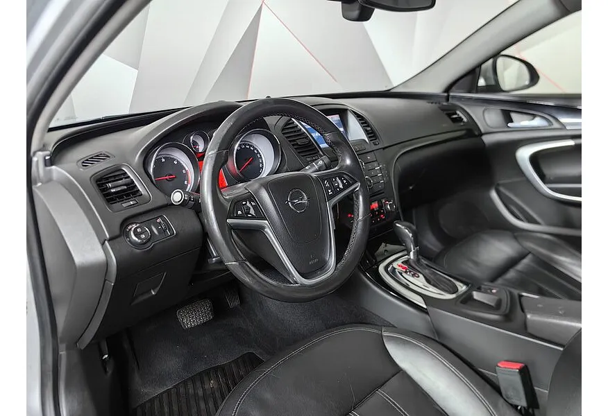 Opel Insignia 2.0 CDTI AT (160 л.с.) Active Серебристый в АВИЛОН. Слайд №19