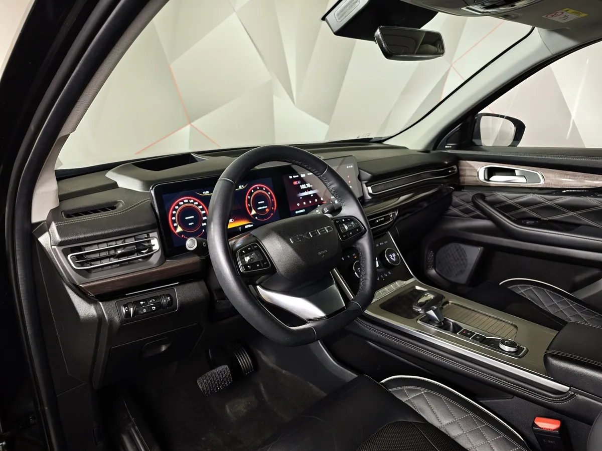 EXEED VX 2.0 AMT AWD (249 л.с.) President Черный в АВИЛОН. Слайд №14
