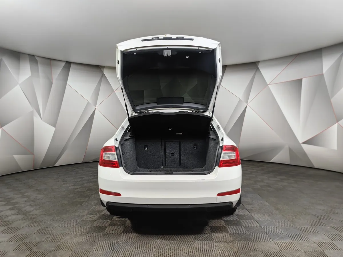 Skoda Octavia 1.8 TSI DSG (180 л.с.) Белый в АВИЛОН. Слайд №11