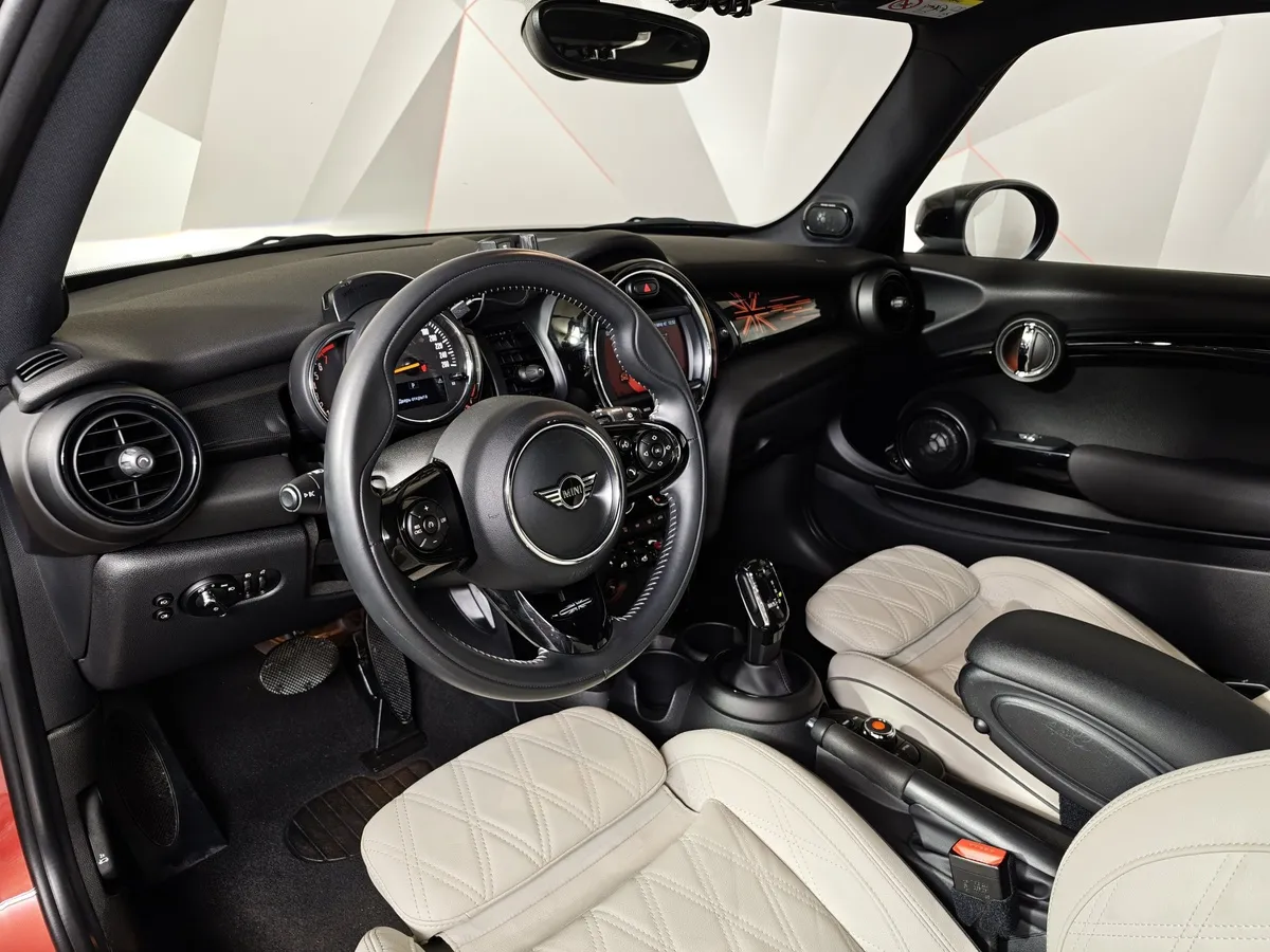 MINI 3 двери Cooper S 2.0 AMT (192 л.с.) Красный в АВИЛОН. Слайд №12