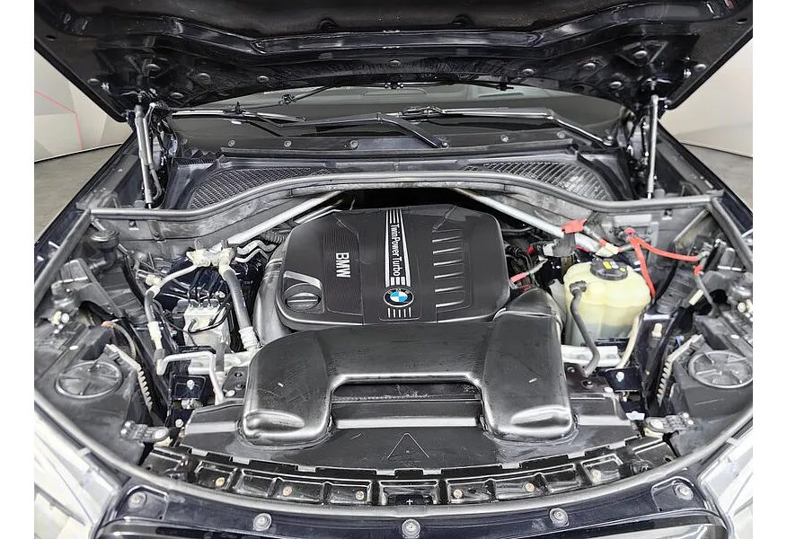 BMW X5 xDrive30d Steptronic (249 л.с.) Черный в АВИЛОН. Слайд №10