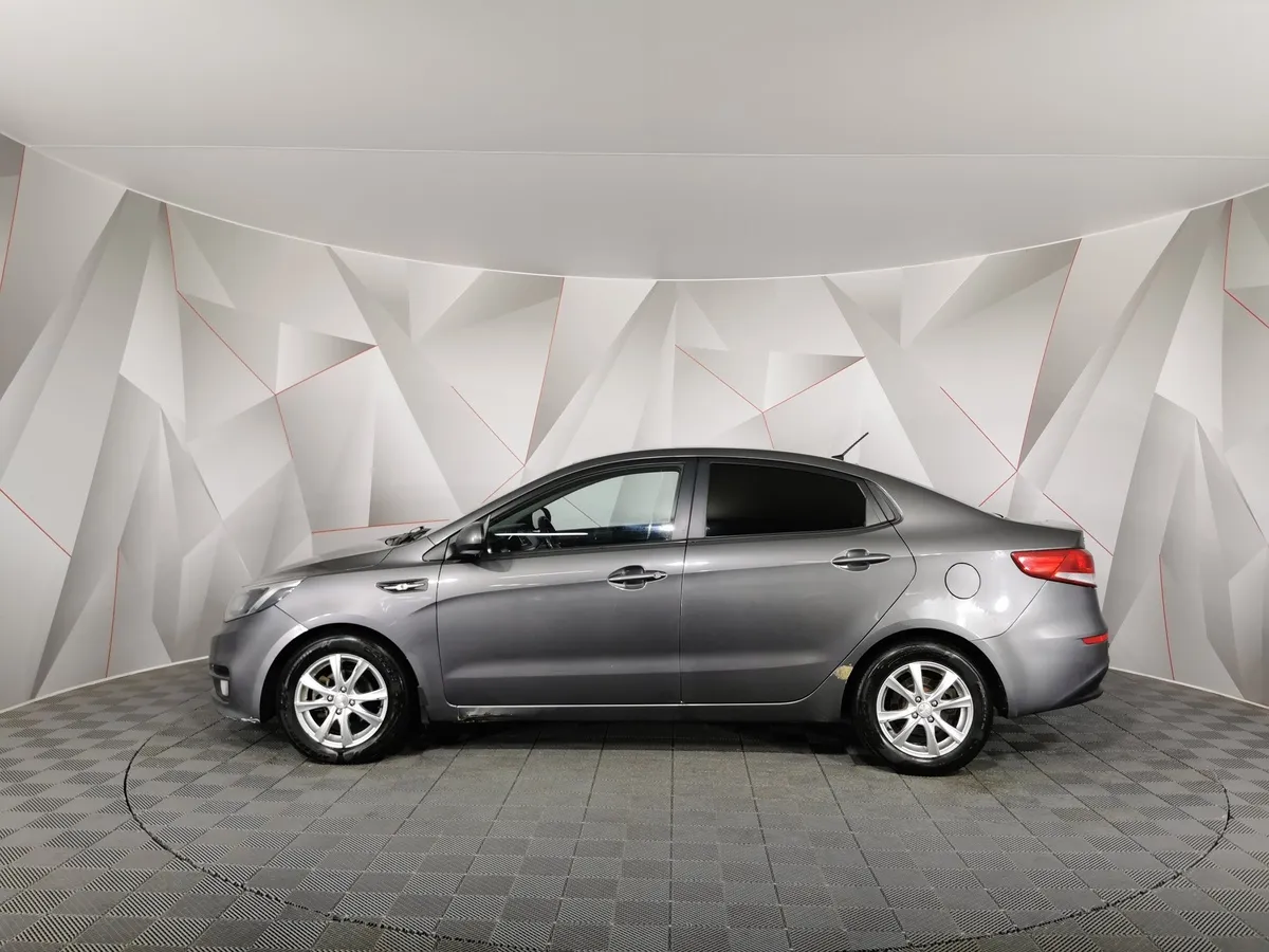 Kia Rio 1.6 AT (123 л.с.) Серый в АВИЛОН. Слайд №5