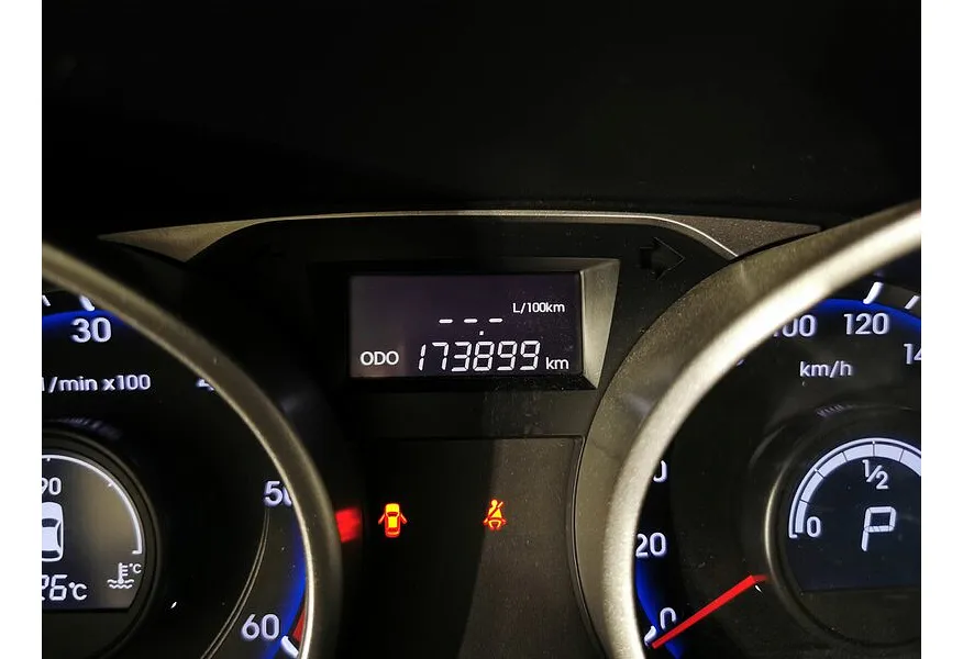 АВИЛОН - Hyundai ix35 2.0 CRDi AT 4WD (184 л.с.) Comfort Черный - slide 20