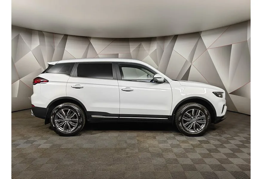 Geely Atlas Pro 1.5T AT FWD (150 л.с.) Luxury Белый в АВИЛОН. Слайд №6