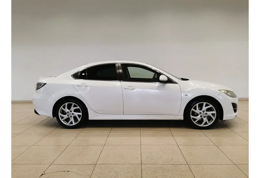 Mazda 6 2.0 SKYACTIV-G AT (150 л.с.) Белый в АВИЛОН. Слайд №6