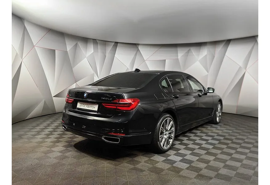 BMW 7 серия 740Ld xDrive AT (320 л.с.) Pure Excellence Черный в АВИЛОН. Слайд №6