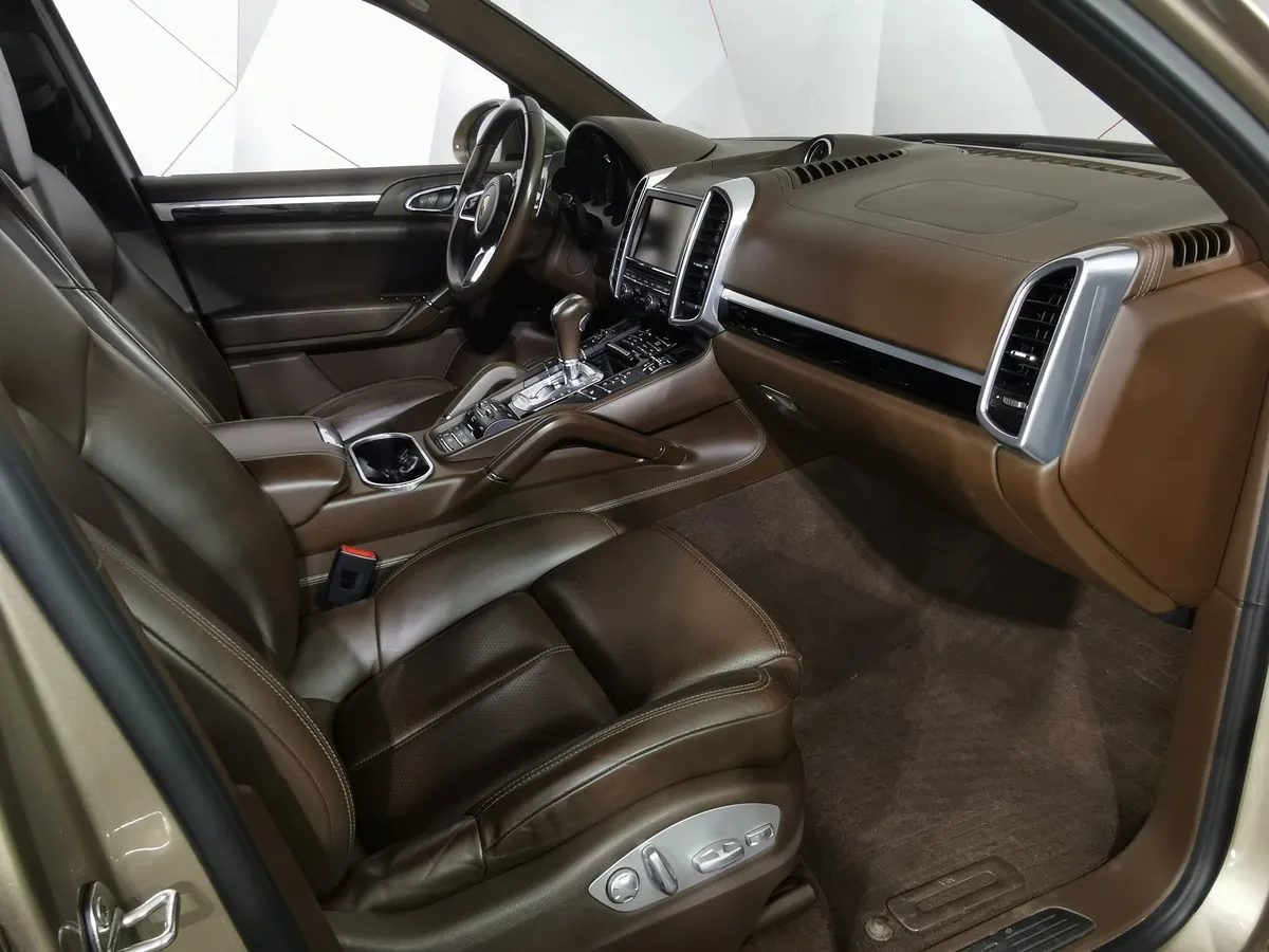 Porsche Cayenne S 3.6 Tiptronic S AWD (420 л.с.) Коричневый в АВИЛОН. Слайд №12