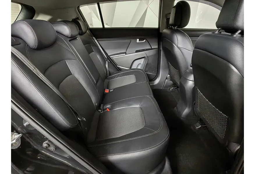 Kia Sportage 2.0 AT AWD (150 л.с.) Черный в АВИЛОН. Слайд №15