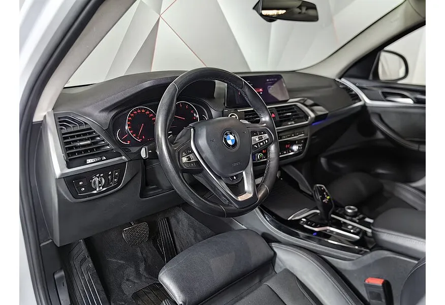 BMW X4 xDrive20i Steptronic (184 л.с.) Lifestyle Бежевый в АВИЛОН. Слайд №12