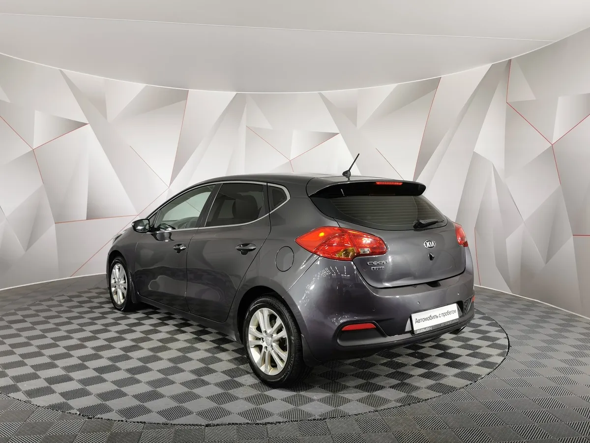 Kia Ceed 1.6 AT (129 л.с.) Серый в АВИЛОН. Слайд №4