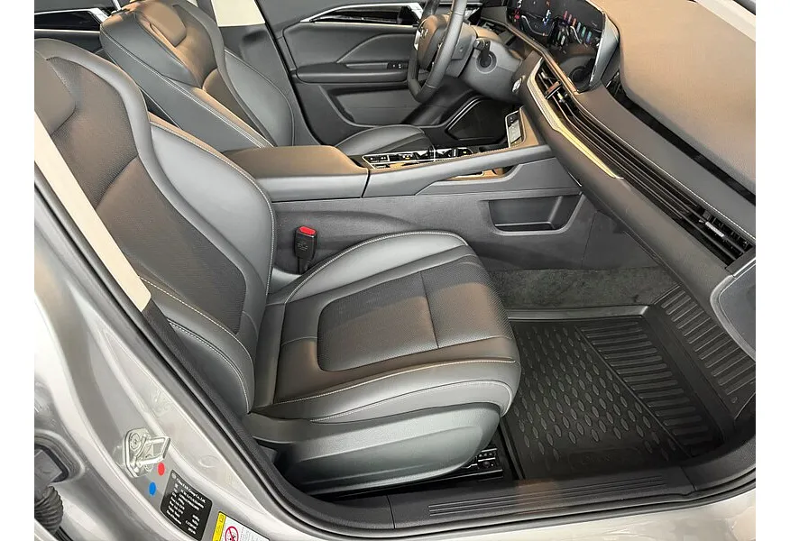 FAW Bestune B70 2.0 AT (217 л.с.) Master Серебристый в АВИЛОН. Слайд №13