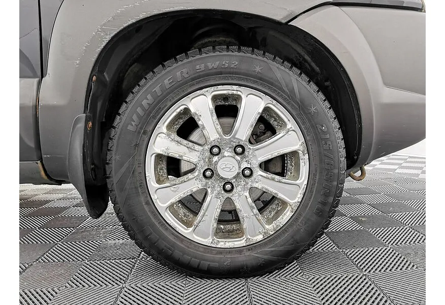 Hyundai Tucson 2.7 AT 4WD (175 л.с.) Черный в АВИЛОН. Слайд №9