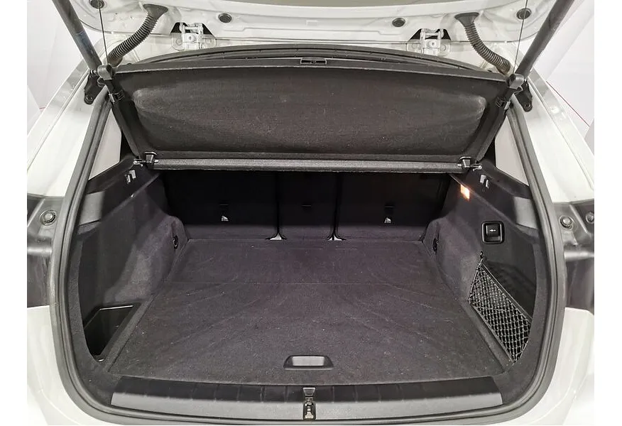 BMW X1 18i sDrive AT (136 л.с.) Advantage Белый в АВИЛОН. Слайд №9