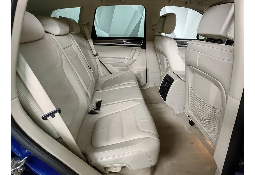 Volkswagen Touareg 3.0 TDI Tiptronic 4Motion (204 л.с.) Синий в АВИЛОН. Слайд №16